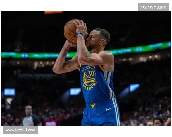 斯蒂芬·库里刷新NBA季后赛三分球纪录成就历史新高